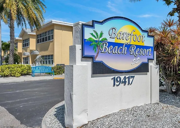 Apartment 2 Bed-1 Bath With Sunroom, Private Pool And Access! *