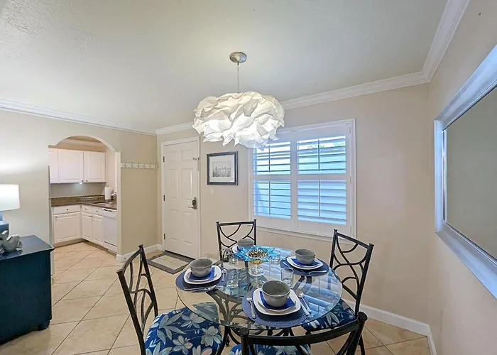 2 Bed-1 Bath With Sunroom, Private Pool And Access! Apartamento Clearwater Beach